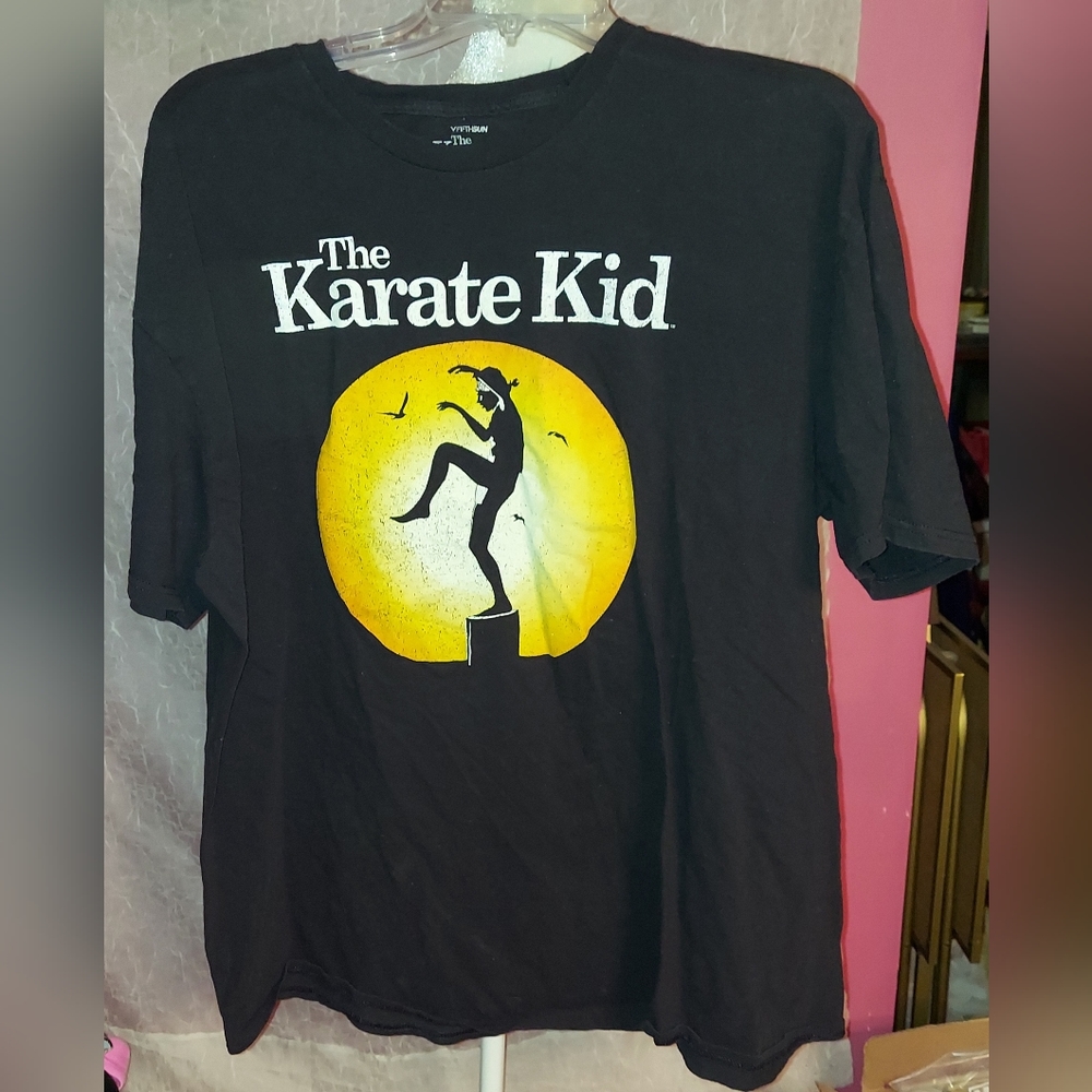 Retro The Karate Kid Crane Kick Sunset 80s Style Movie T Shirt Size 2XL Unisex